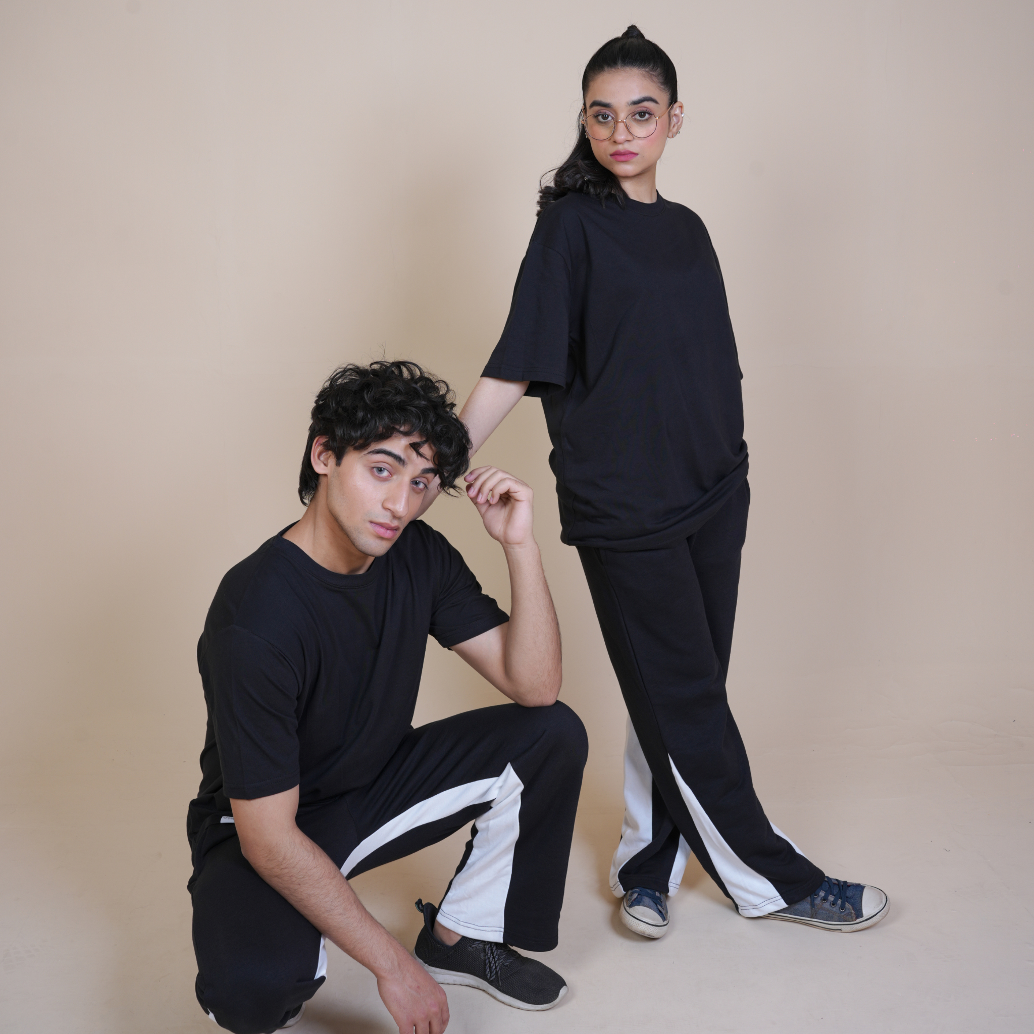 OVERSIZED BLISS - TEE BLACK