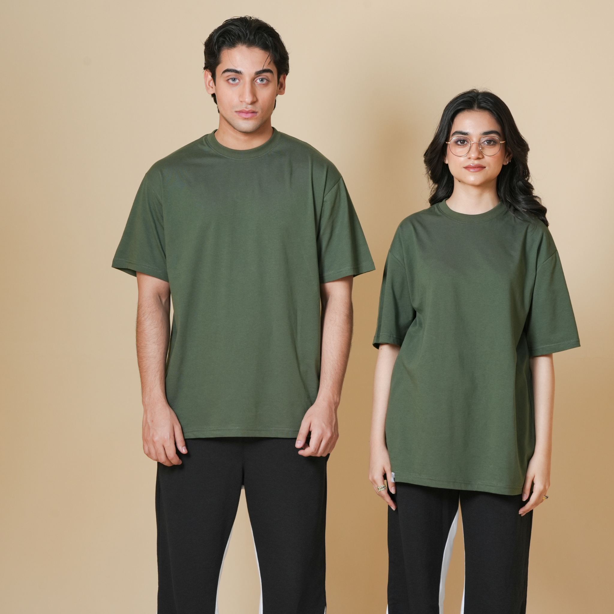 OVERSIZED BLISS - TEE Olive