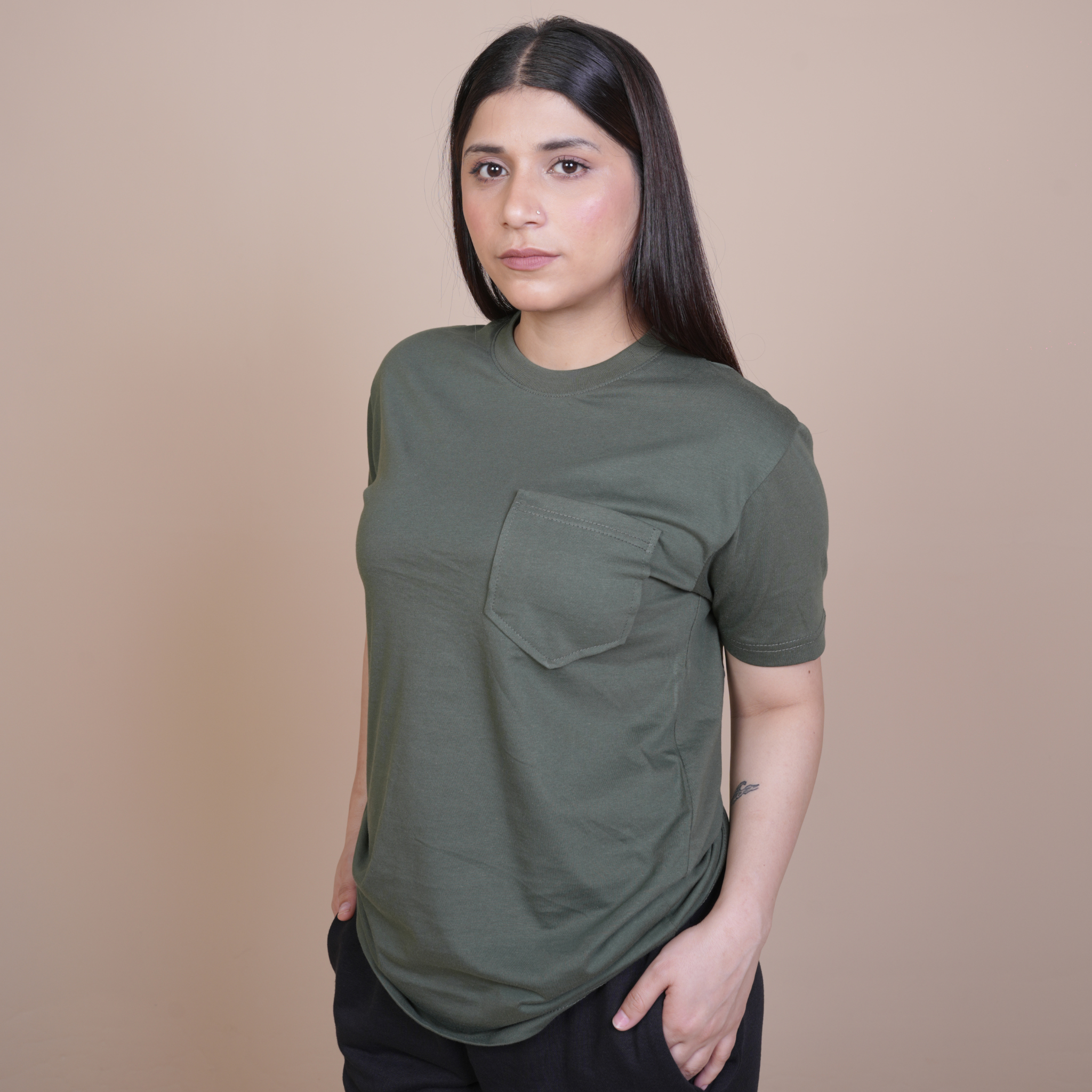 CLASSIC ALL DAY COTTON TEE - REGULAR FIT POCKET TEES Olive