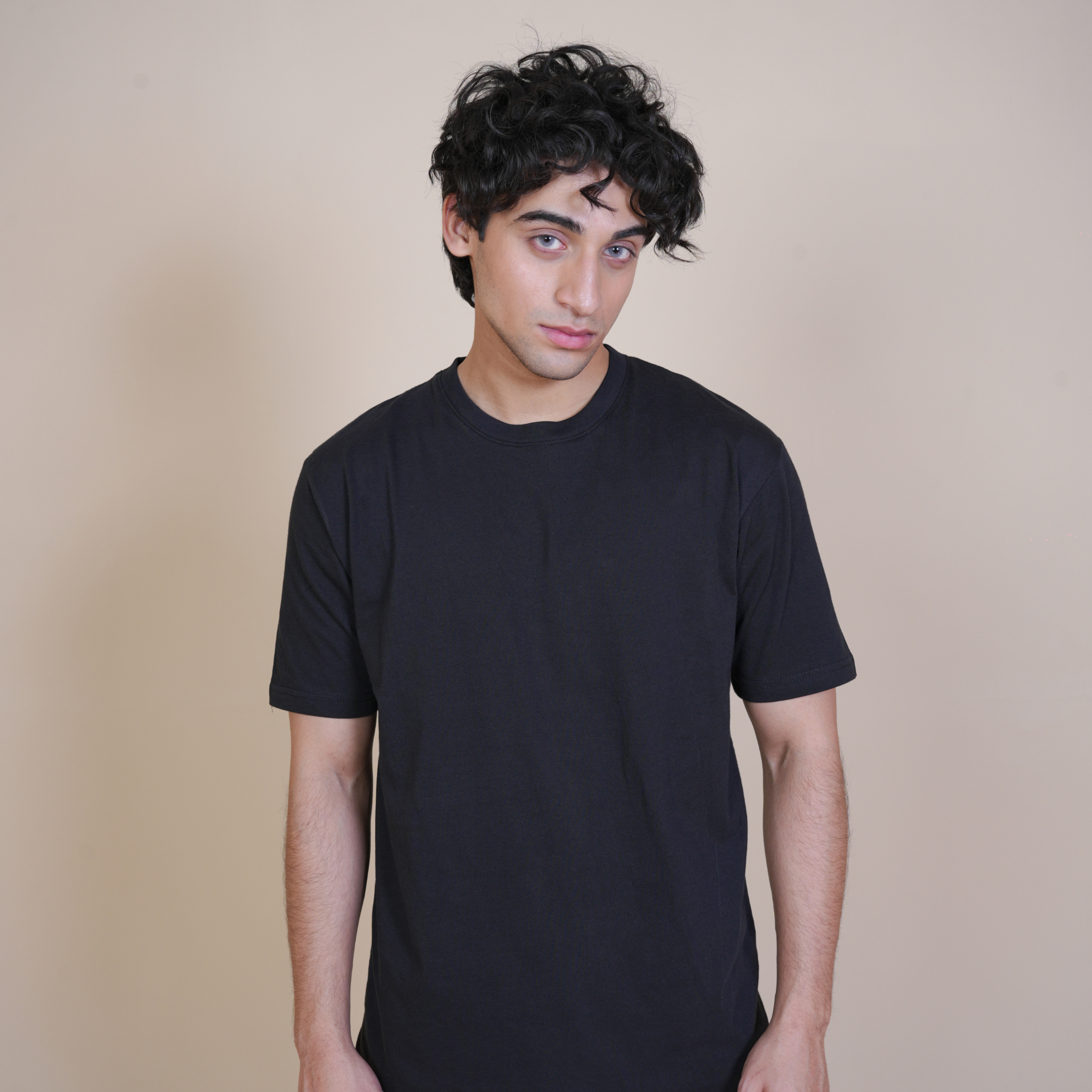 OVERSIZED BLISS - TEE BLACK