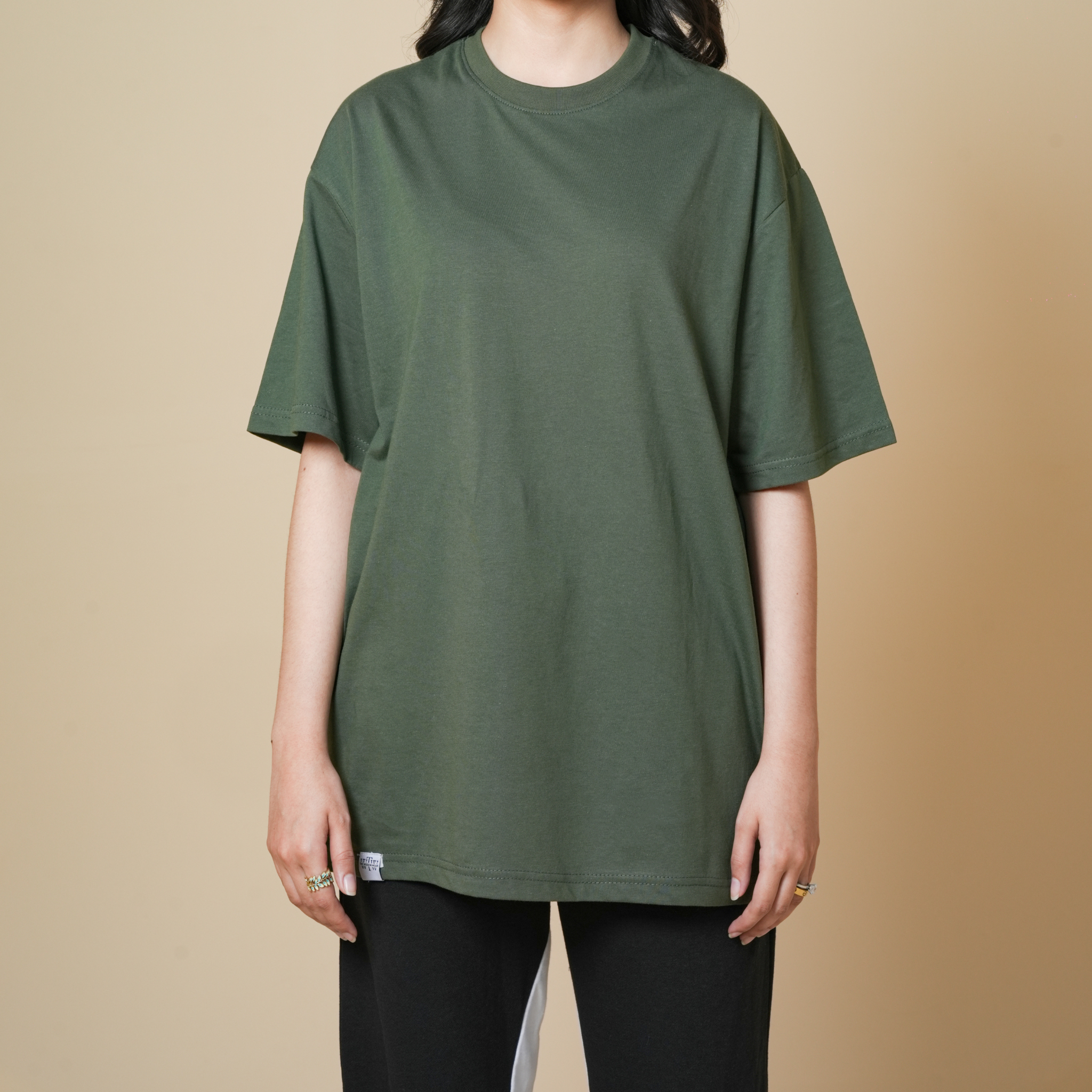 OVERSIZED BLISS - TEE Olive