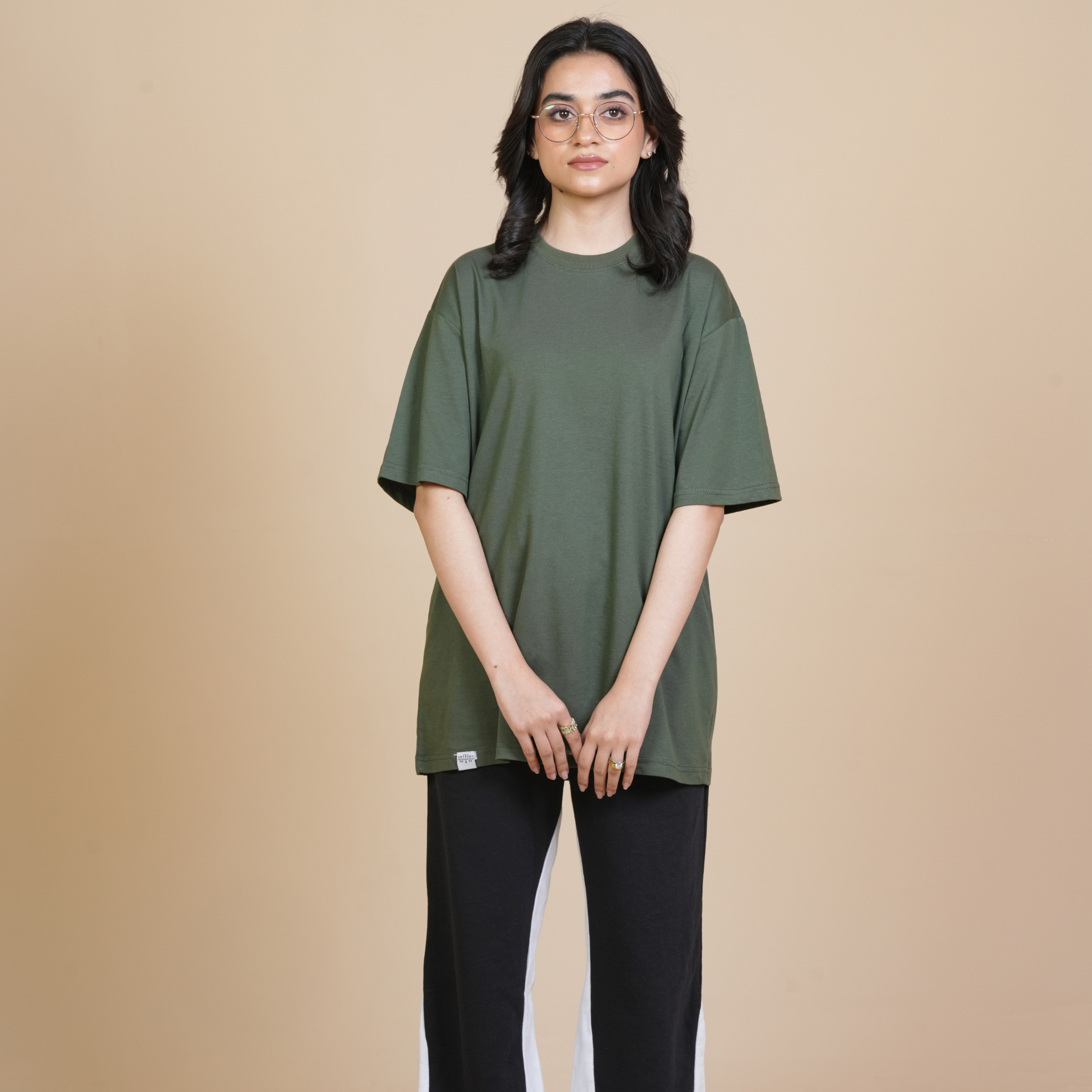 OVERSIZED BLISS - TEE Olive