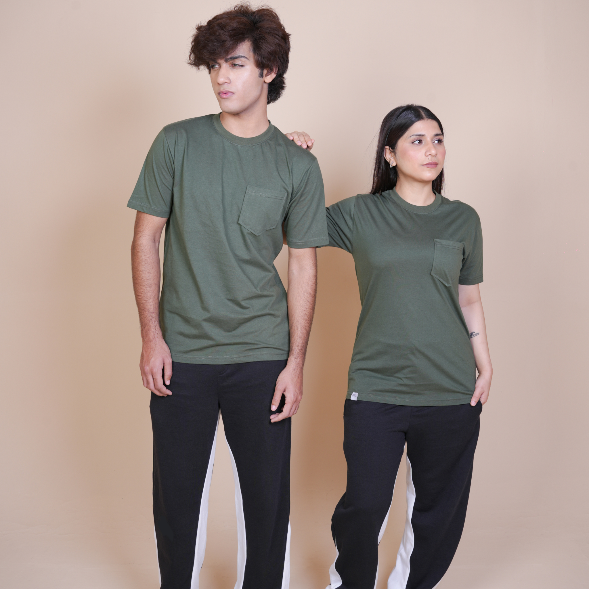 CLASSIC ALL DAY COTTON TEE - REGULAR FIT POCKET TEES Olive