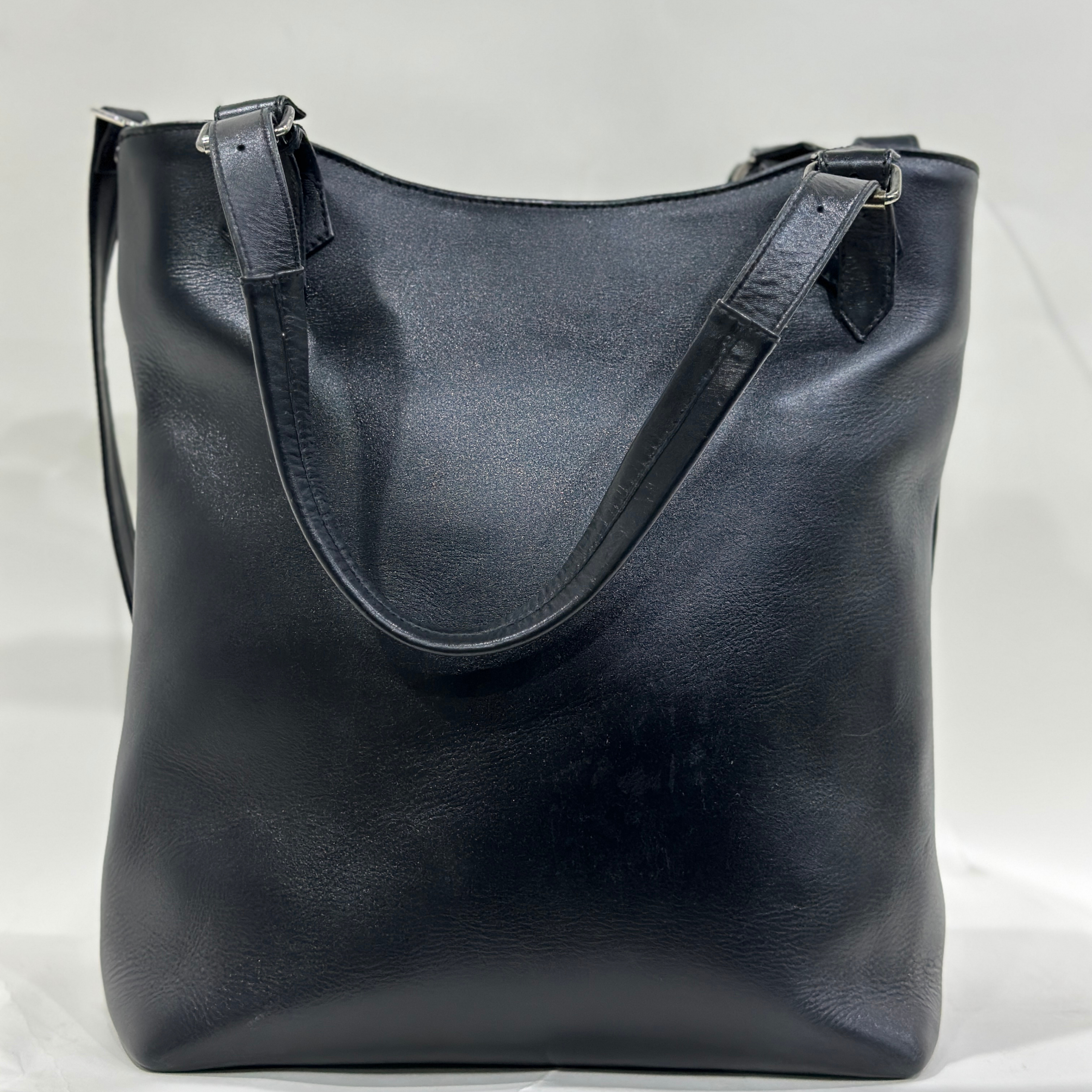 Urban Elegance Leather Tote